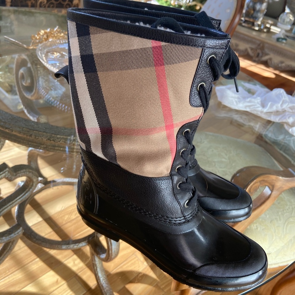 Burberry House Check Snow Boots